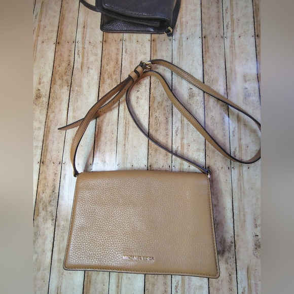 Michael Kors Brown Leather Purse Crossbody - Picture 3 of 5